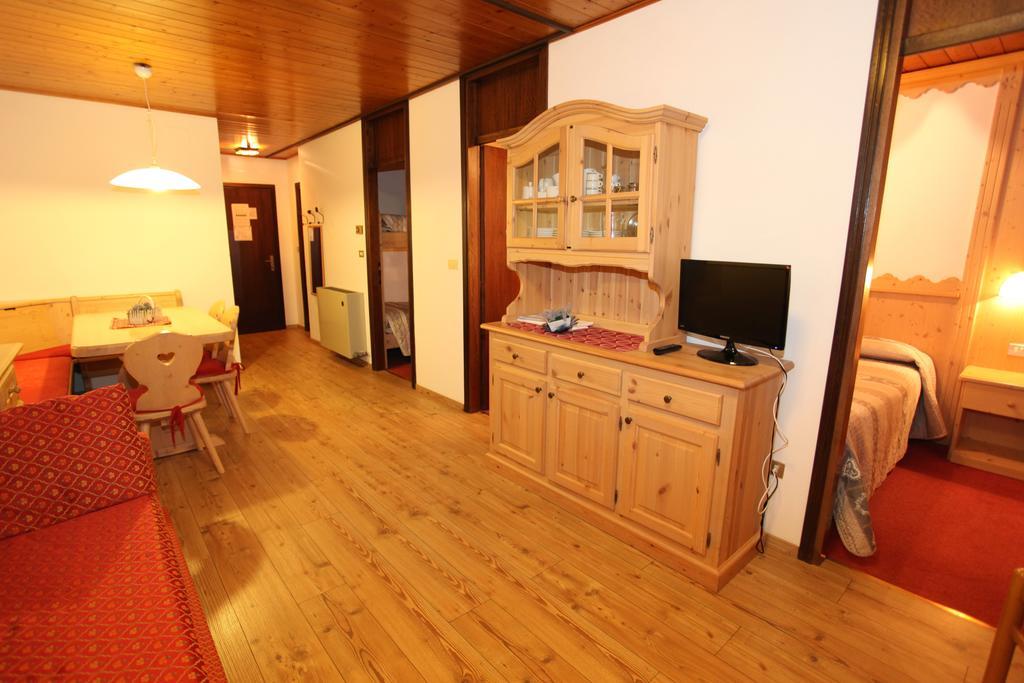 Residence Edelweiss San Martino Di Castrozza Exterior foto