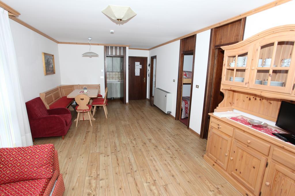 Residence Edelweiss San Martino Di Castrozza Exterior foto