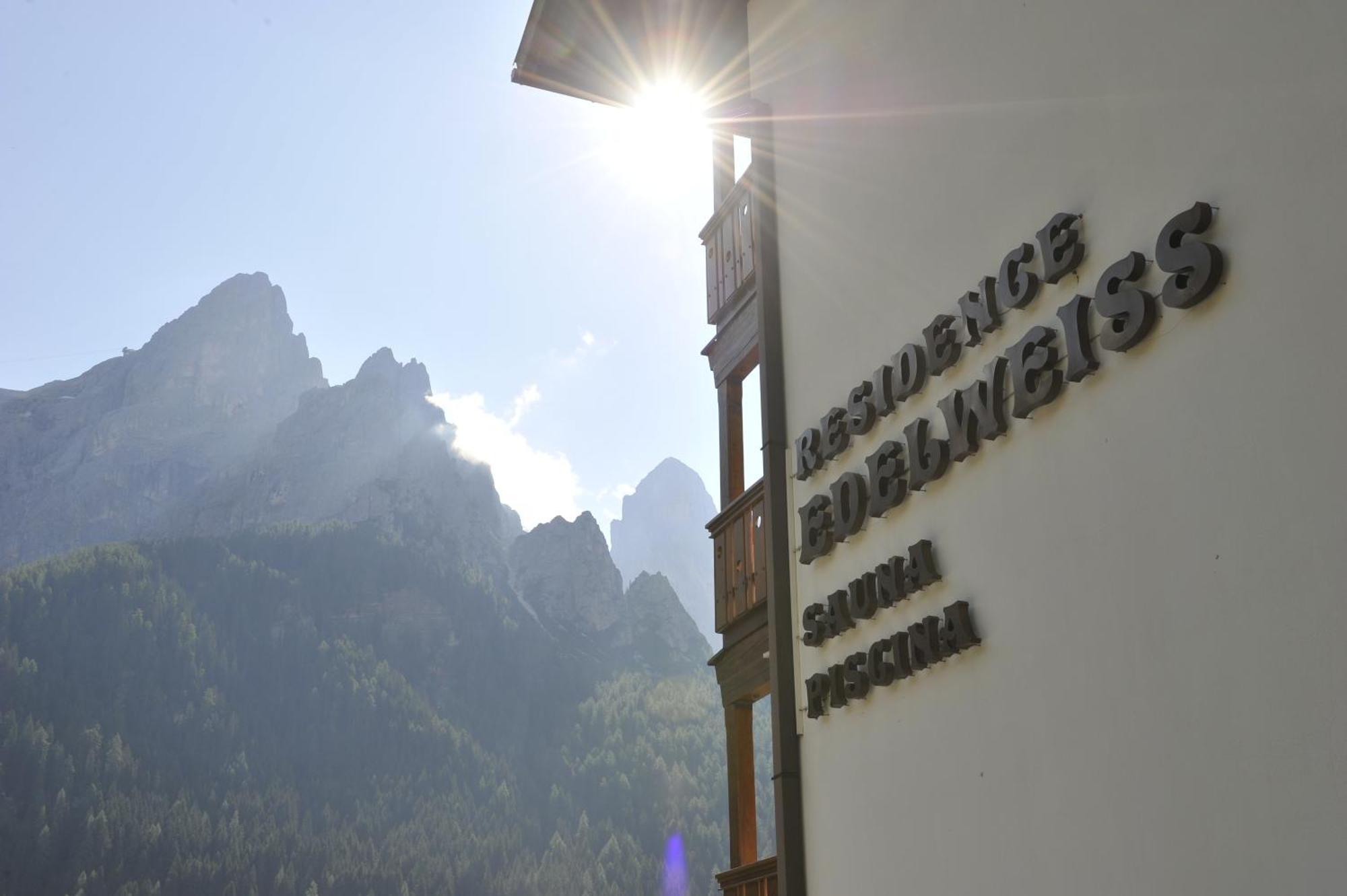 Residence Edelweiss San Martino Di Castrozza Exterior foto