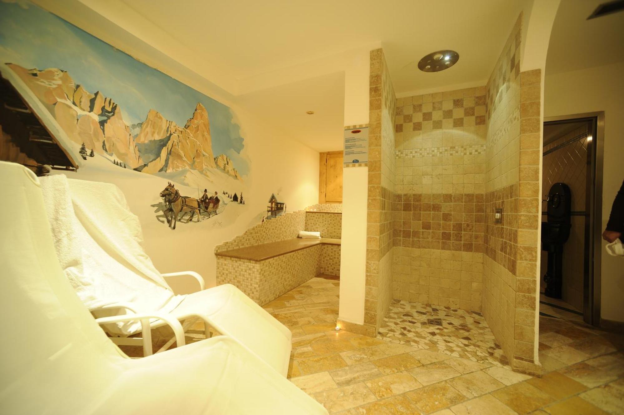 Residence Edelweiss San Martino Di Castrozza Exterior foto