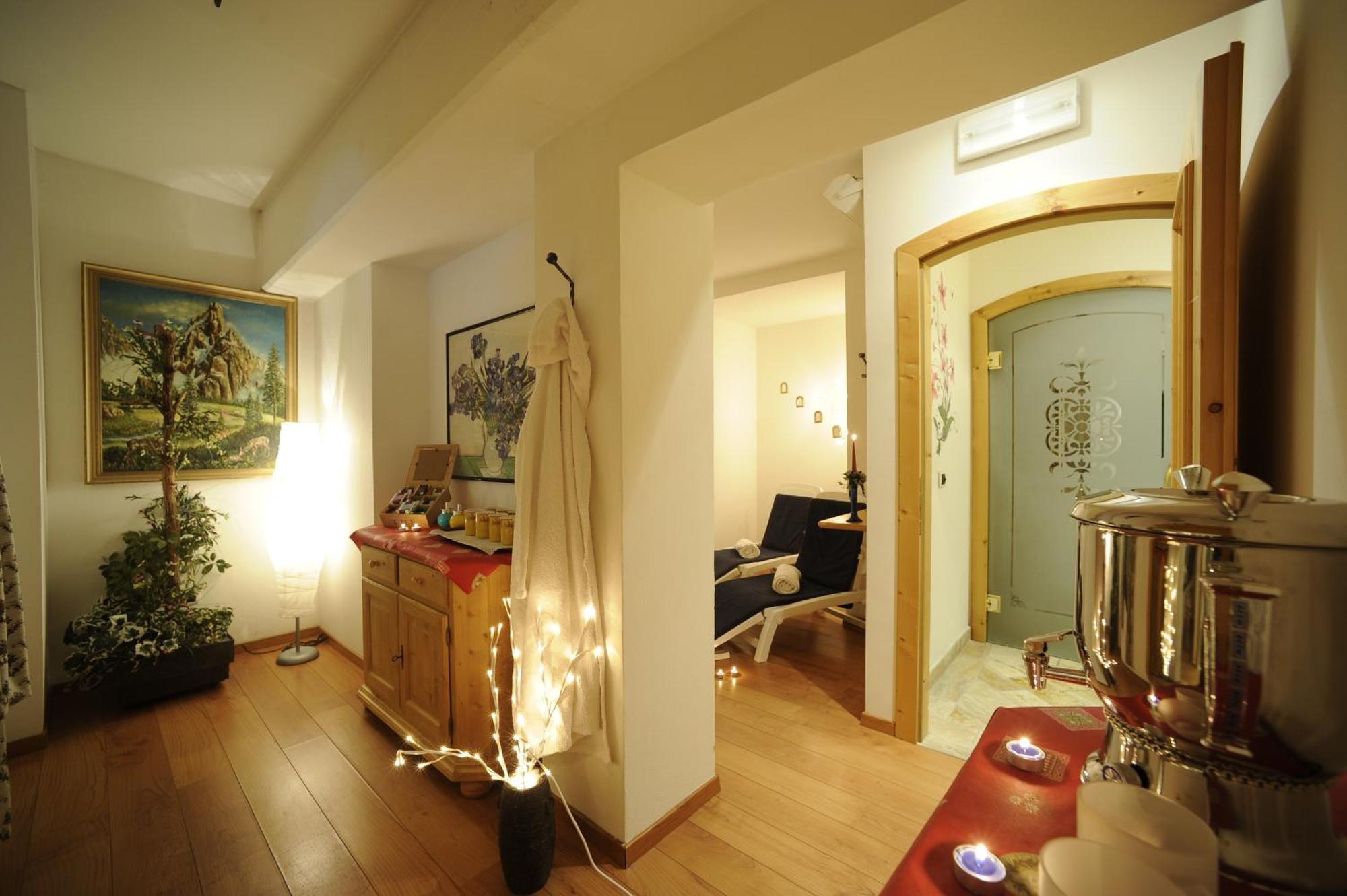 Residence Edelweiss San Martino Di Castrozza Exterior foto