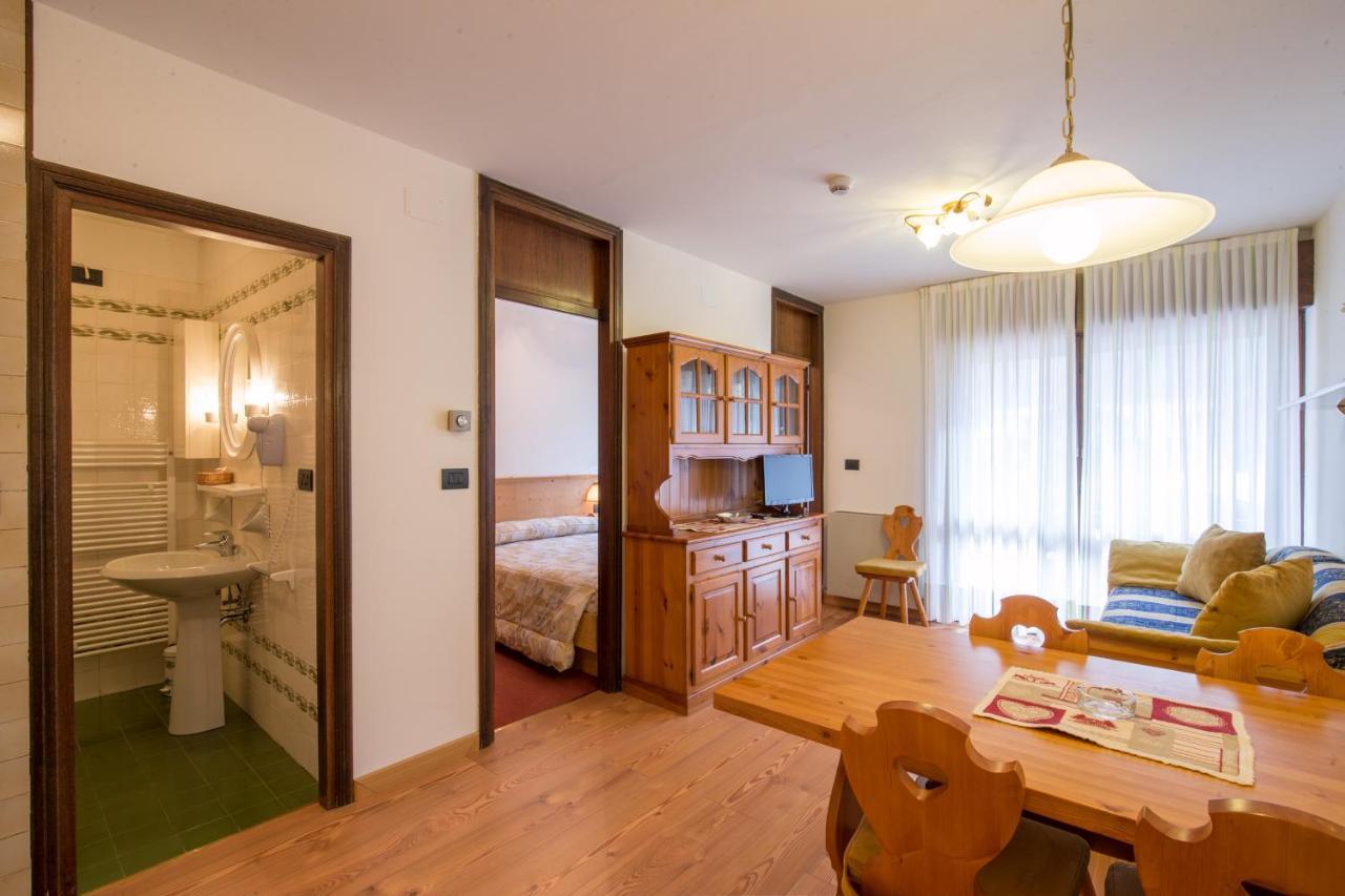 Residence Edelweiss San Martino Di Castrozza Exterior foto